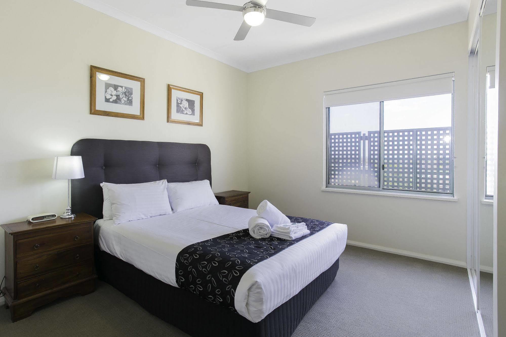Boardwalk By Rockingham Apartments Extérieur photo